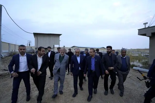 بازدید مدیرعامل پتروشیمی بندرامام از طرح‌های عمرانی و رفاهی شهرک‌های طالقانی و بعثت
