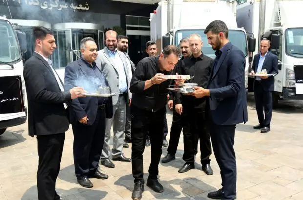 کاروان خدمت‌رسانی اربعین بانک پارسیان برای اعزام به مناطق مرزی بدرقه شد
