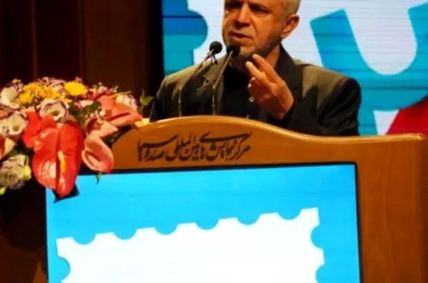خدمت کارکنان بیمه دی به جامعه ایثارگری توفیق بزرگی است
