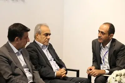 بازدید مدیرعامل بیمه نوین از غرفه گروه مالی اقتصاد نوین در ‌نمایشگاه بین‌المللی صنعت تهران

