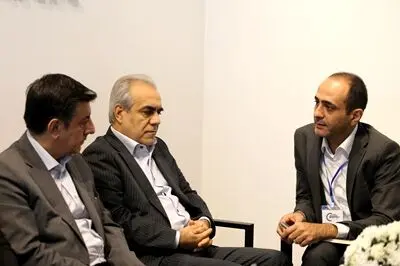 بازدید مدیرعامل بیمه نوین از غرفه گروه مالی اقتصاد نوین در ‌نمایشگاه بین‌المللی صنعت تهران

