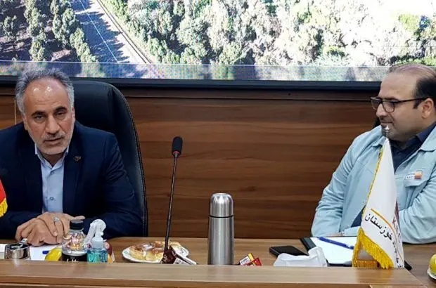 نشست مدیرعامل برق منطقه‌ای استان با مدیرعامل شرکت فولاد خوزستان انجام شد
