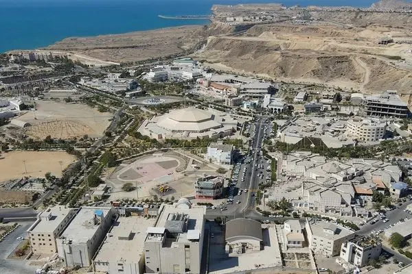 منطقه‌ آزاد چابهار در مسیر تبدیل به قطب صنعتی و تجاری
