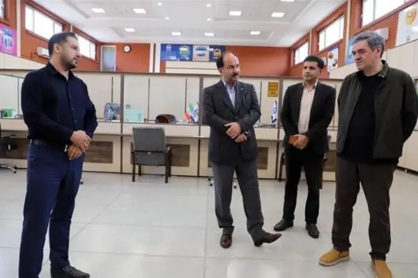 مطالبات نمایندگان بیمه پیگیری خواهد شد
