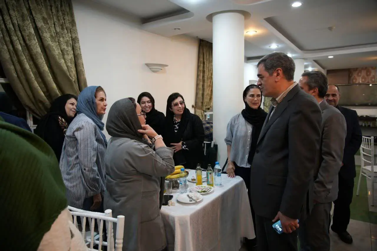 گرامیداشت خبرنگاران صنعت بیمه در بیمه مرکزی
