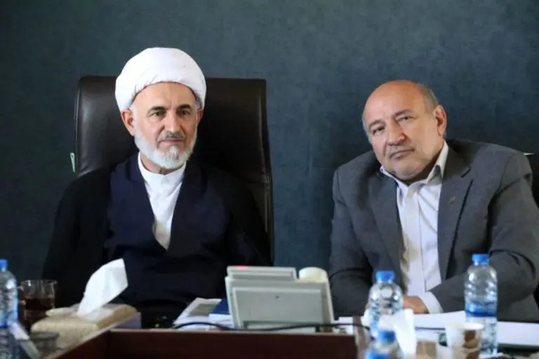آیت‌الله دیرباز: رفع مشکلات مردم اولویت اصلی ماکو باشد
