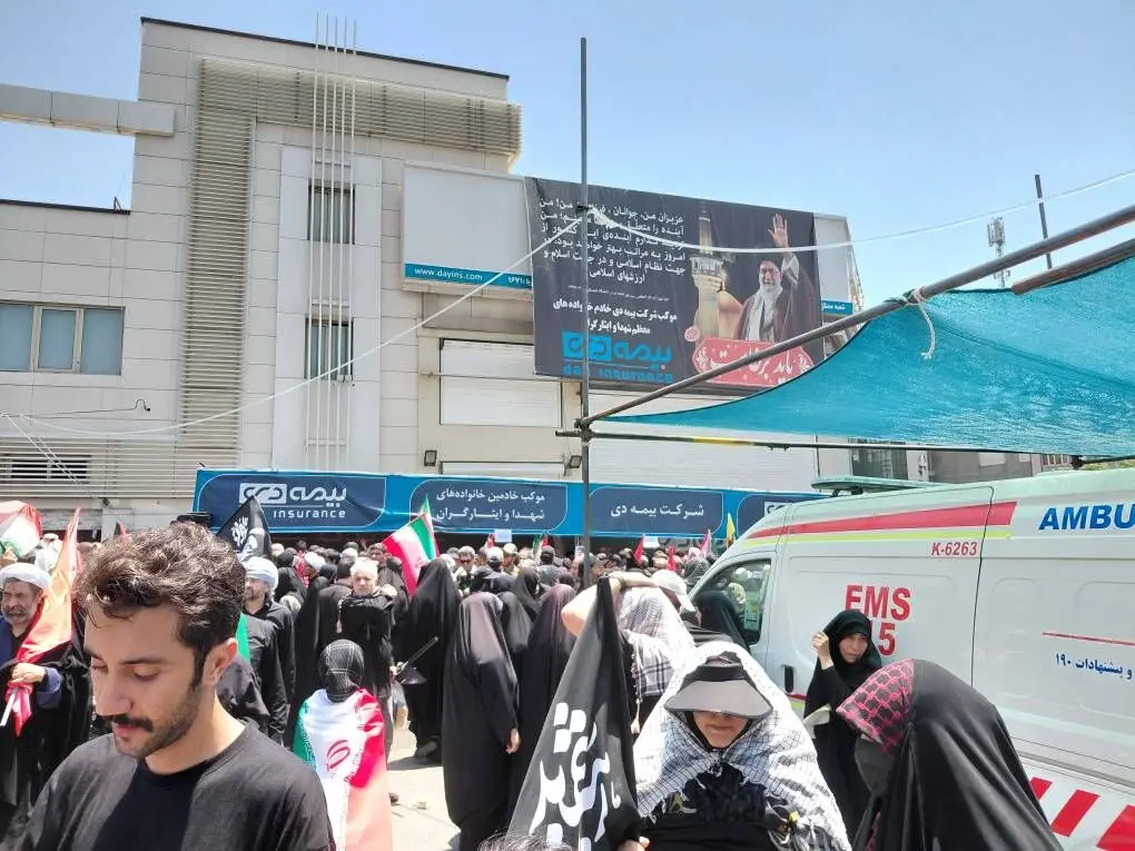 از حضور رییس کل بیمه مرکزی در موکب بیمه دی تا خدمت بی تکلف  مدیرعامل به زائران