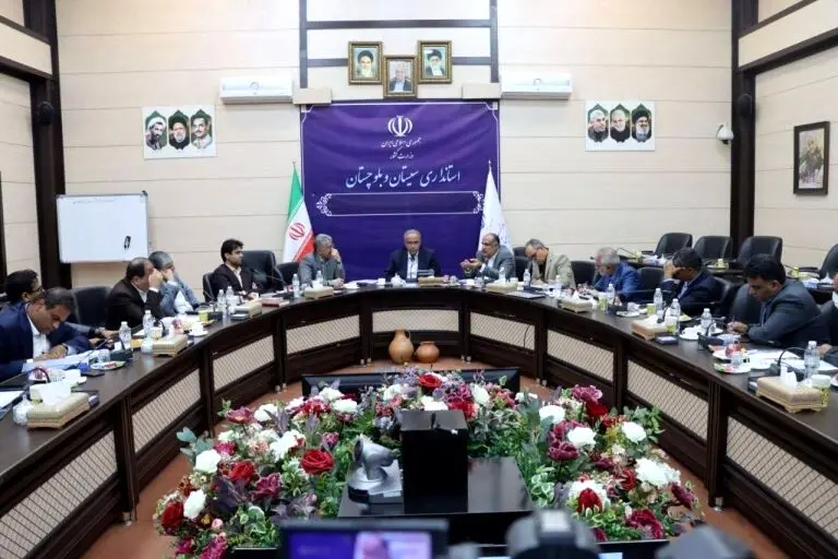 استاندار راهبرد همگرایانه و پیشتاز دولت وفاق ملی برای توسعه منطقه آزاد چابهار را تبیین کرد
