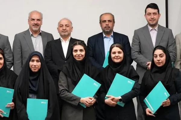 مدیرعامل بیمه دی: روابط عمومی حرفه‌ای، بازوی ارزش‌آفرین و مشاور امین مدیران است / جایگاه شرکت با وجود روابط عمومی پویا ارتقا می‌یابد
