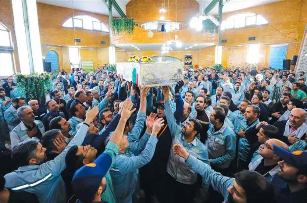 تجدید میثاق کارکنان فولاد مبارکه با آرمان‌های شهدا
