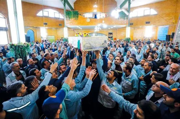 تجدید میثاق کارکنان فولاد مبارکه با آرمان‌های شهدا
