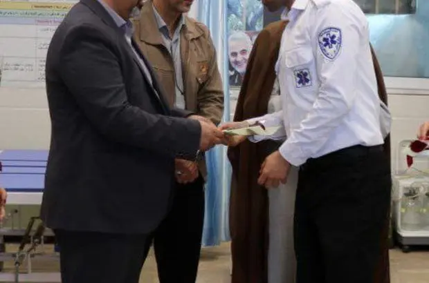 بازدید از واحد بهداشت شرکت آلومینای ایران
