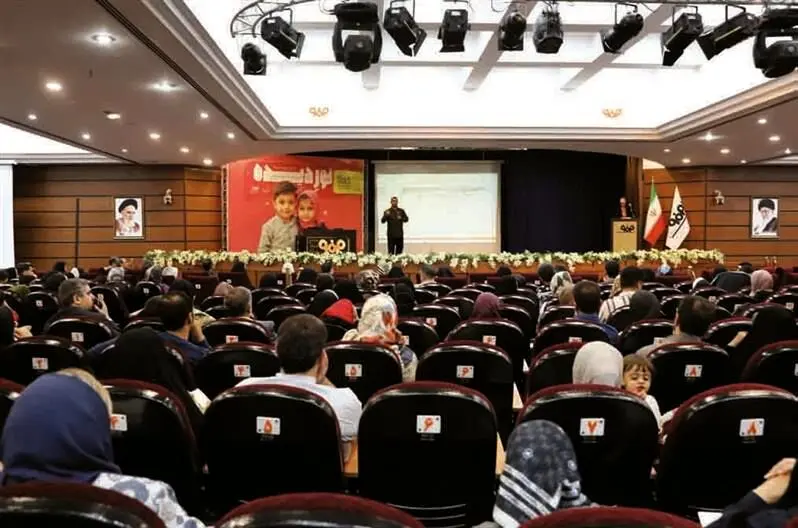 برگزاری همایش «نوردیده» با رویکرد تربیتی برای کودکان خانواده فولاد مبارکه
