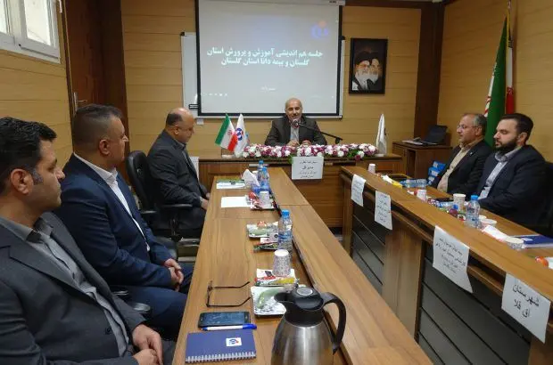 جلسه هم‌اندیشی آموزش و پرورش استان گلستان با شعبه گرگان بیمه دانا