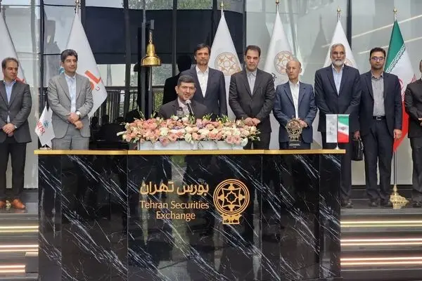 گروه کشتیرانی جمهوری اسلامی ایران زنگ بورس را به صدا در‌آورد

