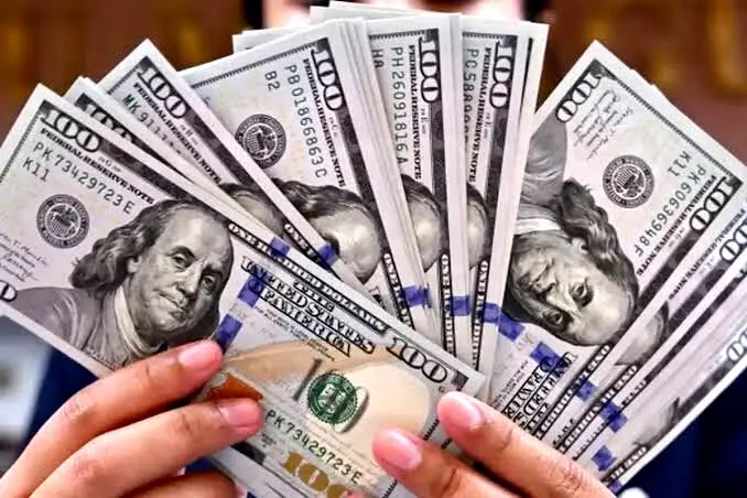 قیمت دلار امروز سه شنبه 2 تیر 1405