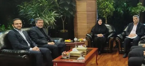 تأکید مدیران عامل بانک کشاورزی و بیمه ایران بر افزایش سطح تعاملات مالی
