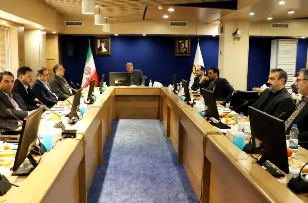 رونمایی از سامانه های «ایوان» و «پارسی چت» بیمه پارسیان
