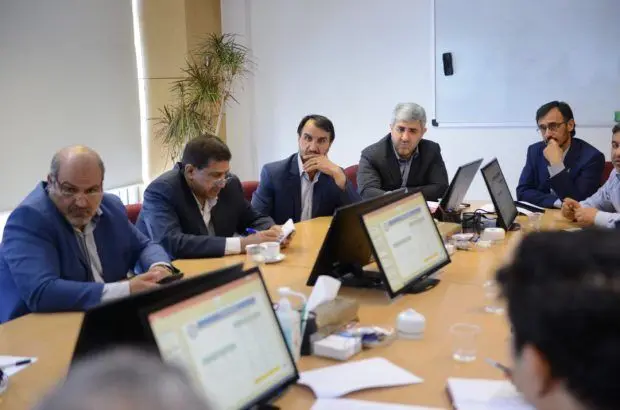 اتخاذ تصمیمات ۸ گانه برای بازگشت پتروشیمی آبادان به شرایط عادی
