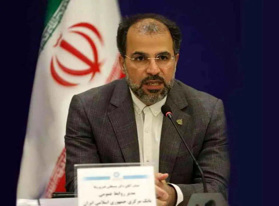 همکاران روابط عمومی عهده دار رصد و اطلاع رسانی خدمات شبکه بانکی به جامعه هستند