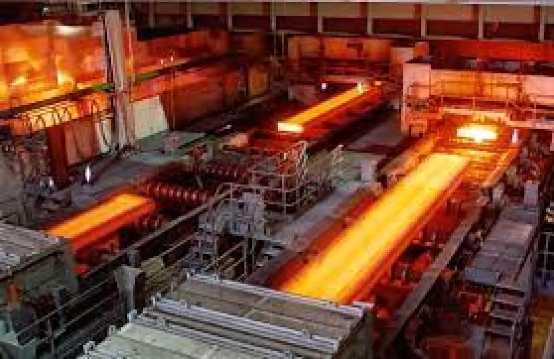 شانتاژ خبری مبنی بر توقف فعالیت کارخانههای فولادی تکذیب شد