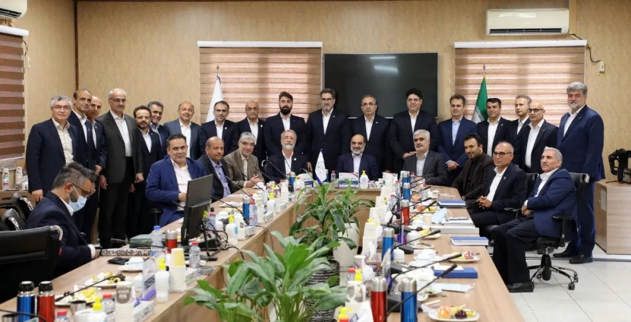 برای انجام طرحهای میان دستی و درون مجتمعی، یک روز را نباید از دست داد