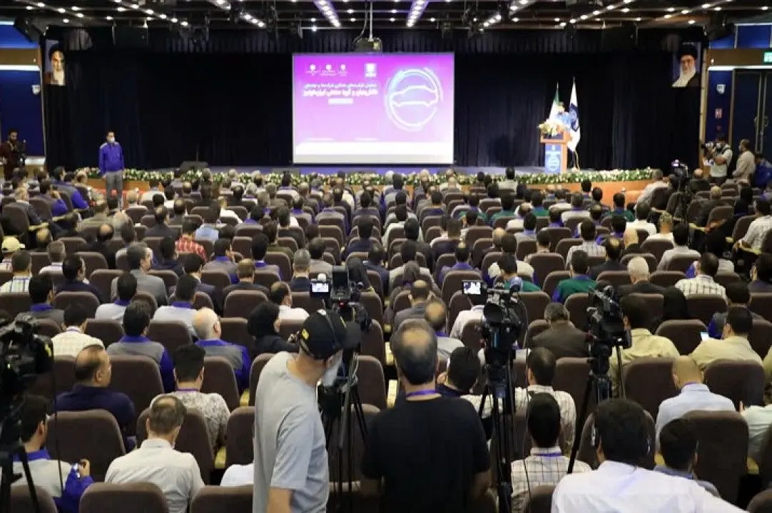 امضای ۵۳ تفاهمنامه همکاری ایرانخودرو با شرکتهای دانشبنیان