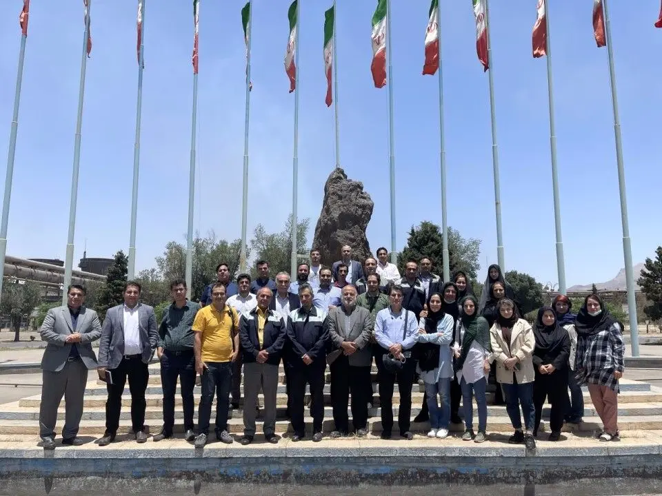 بازدید جمعی از اصحاب رسانه از مجتمع ذوب آهن اصفهان