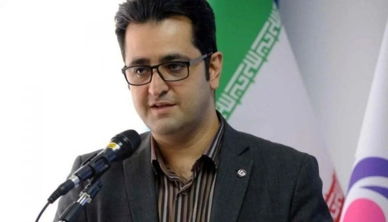 حضور مدیر روابط عمومی بانک ایران زمین در مرکز ارتباط با مشتریان