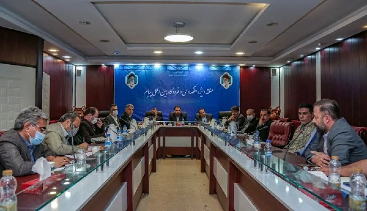 نشست همفكری درخصوص جذب سرمایه گذاران خارجی در پیام برگزار شد