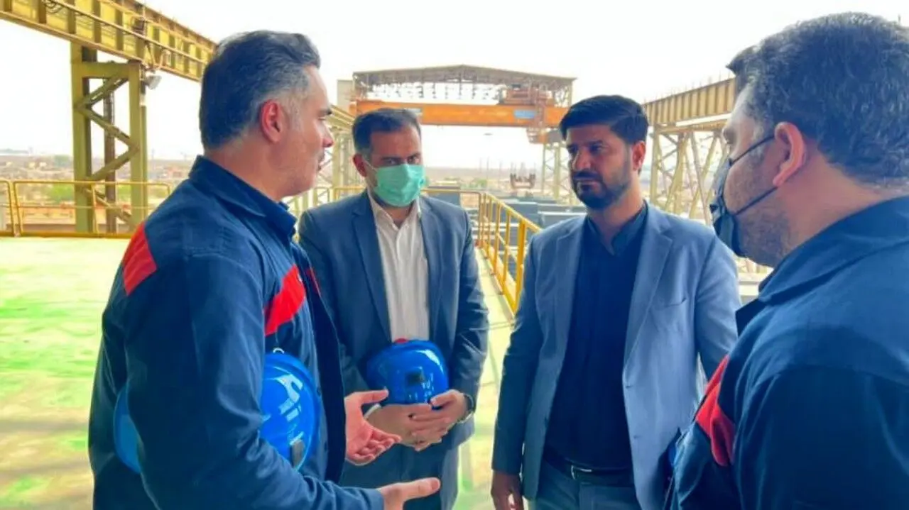 بازدید مدیر حراست شرکت سرمایه‌گذاری صندوق بازنشستگی کشوری از شرکت فولاد اکسین خوزستان