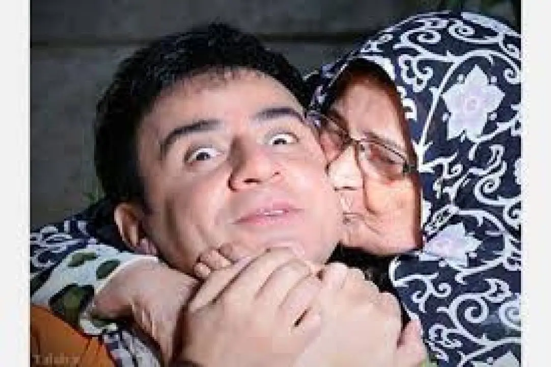 عموپورنگ عزادار شد | عموپورنگ به سوگ نشست