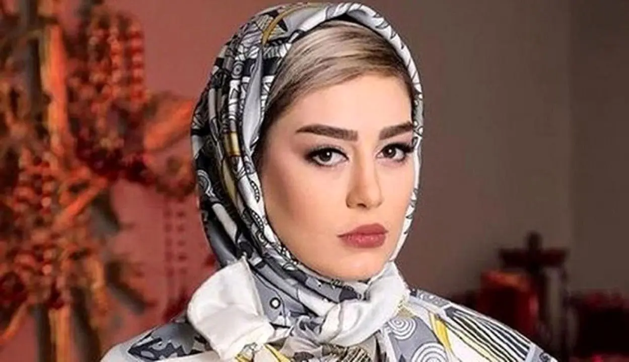 آخرین عکس سحر قریشی قبل از مهاجرت با لخندی مرموز | سحر قریشی با این لباس از ایران رفت