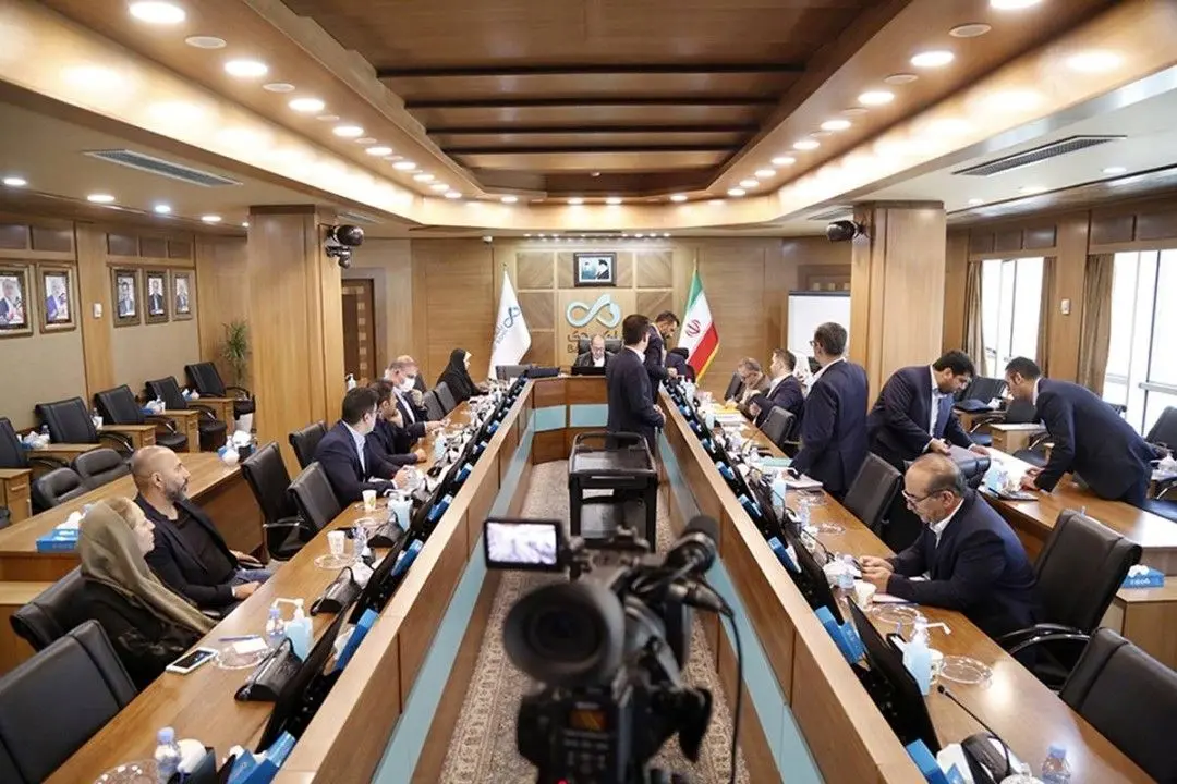 گشایش پاکتهای چهارمین مرحله مزایده املاک بانک دی