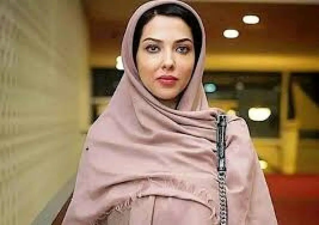 سوالی عجیب درباره کیان پیرفلک در ذهن لیلا اوتادی | لیلا اوتادی در پیج کیان دنبال چه بود؟