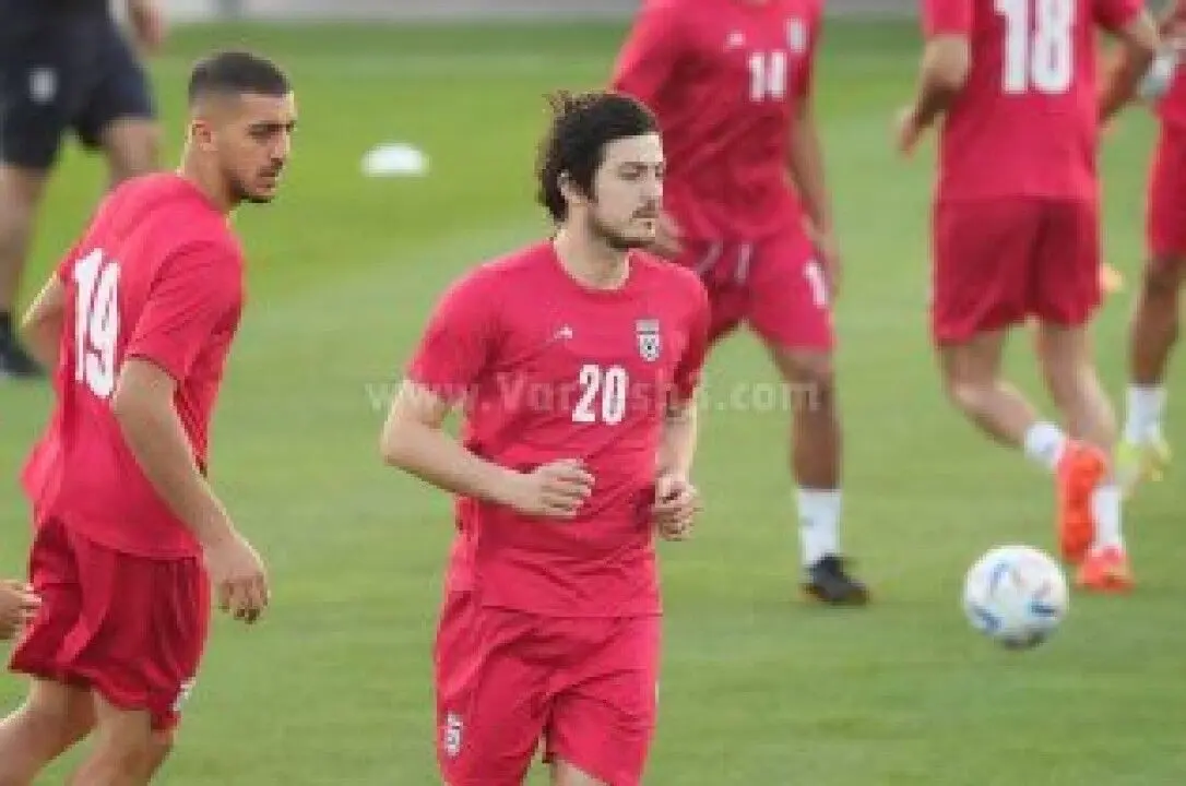 سردار آزمون برای بازی ولز گرم کرد