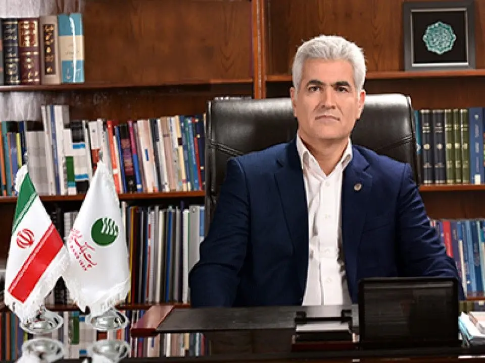 مدیران استانی با کارکنان ارتباط بیشتری داشته باشند و مسائل و مشکلات آنان را حل کنند