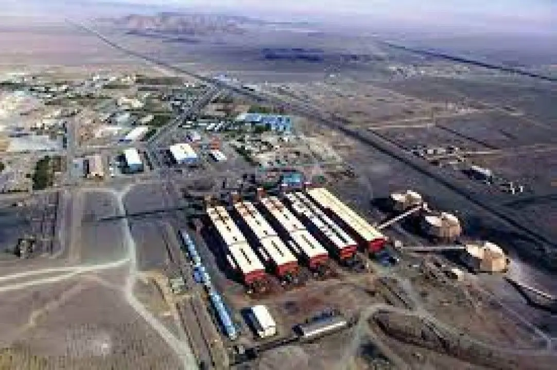 مسیر روشن سنگ آهن گهرزمین در فروش محصولات