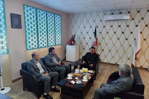 بیمه دی با بهترین شکل به ایثارگران در استان خدمات ارائه داده است 
