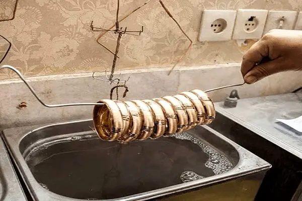 چگونگی آبکاری طلا روی استیل