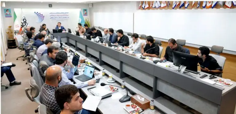ادامه محدودیت‌های برق؛ فرمان ایست به جهش تولید
