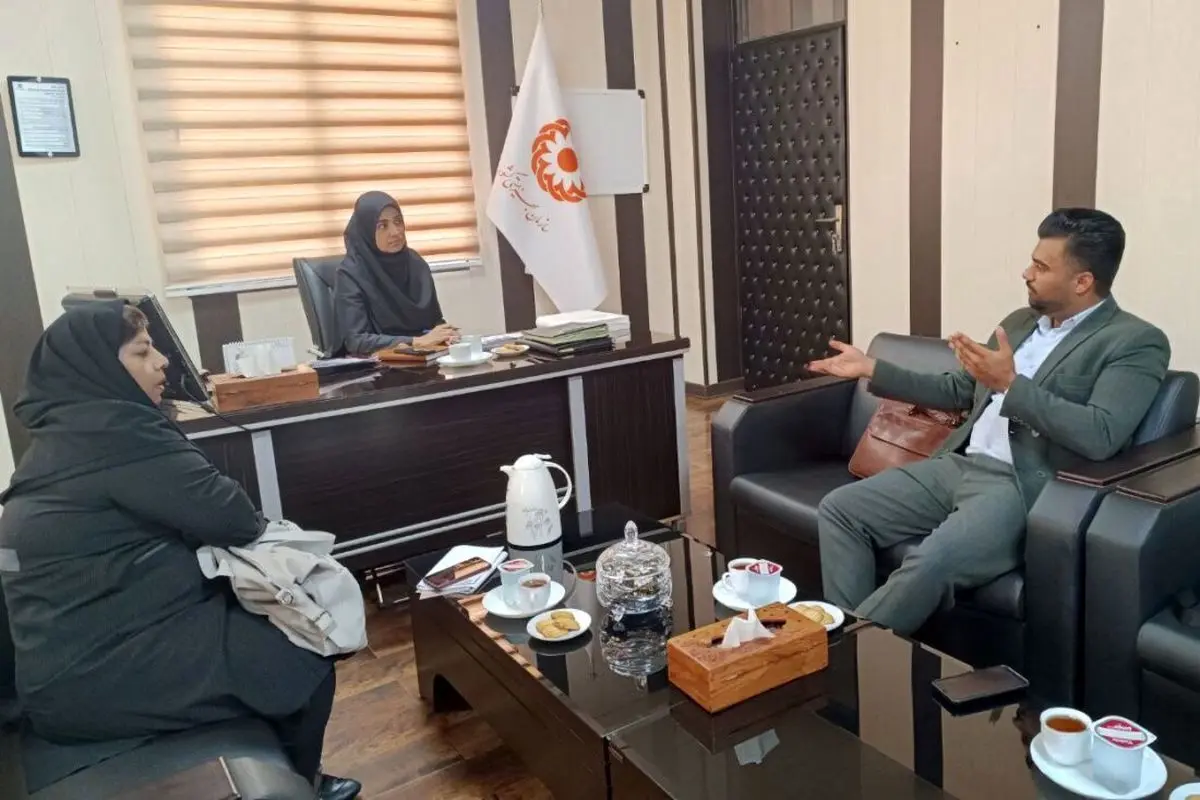 فولاد هرمزگان در طرح نیکوکاری از مسیر بازیافت پیشگام شد
