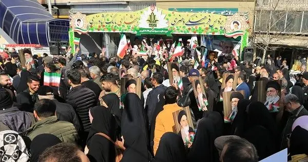 حضور کارکنان بانک کشاورزی در راهپیمایی یوم الله ۲۲ بهمن
