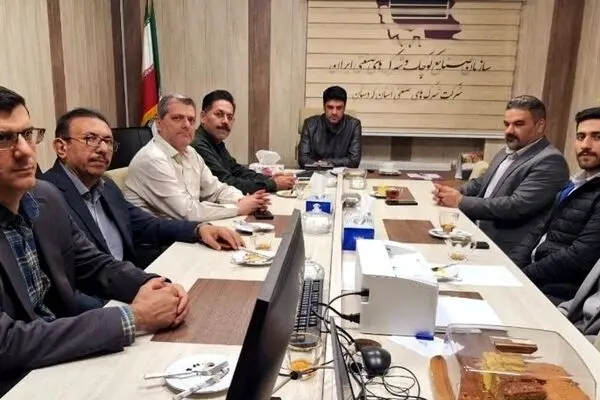 تقویت چتر حمایتی بیمه دی بر فراز صنایع کردستان؛ توافق برای ارتقای خدمات درمانی در شهرک‌های صنعتی