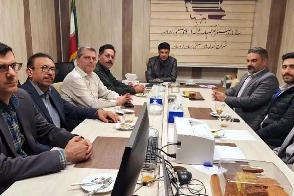 تقویت چتر حمایتی بیمه دی بر فراز صنایع کردستان؛ توافق برای ارتقای خدمات درمانی در شهرک‌های صنعتی