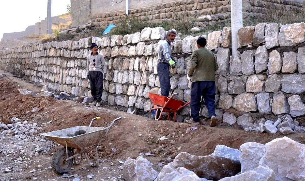 مجتمع مس سونگون حلقه پیوند آبادانی در روستای‌های ورزقان

