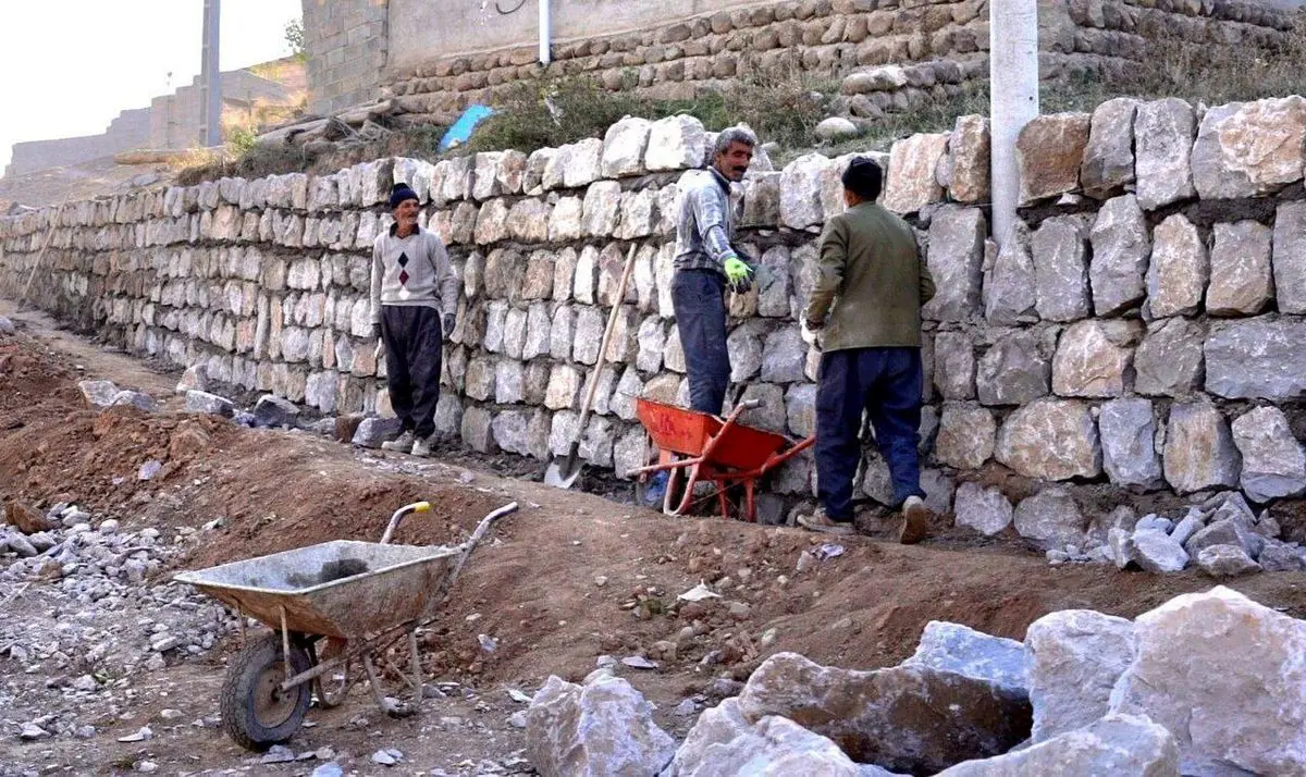 مجتمع مس سونگون حلقه پیوند آبادانی در روستای‌های ورزقان
