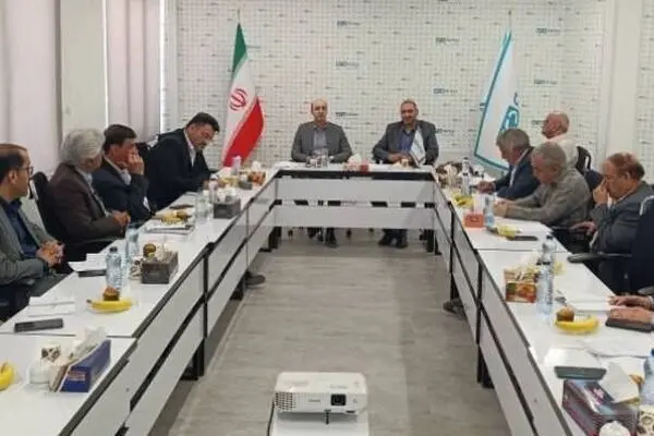 بازنشستگان شایسته دریافت خدمات بیمه درمانی مطلوب هستند