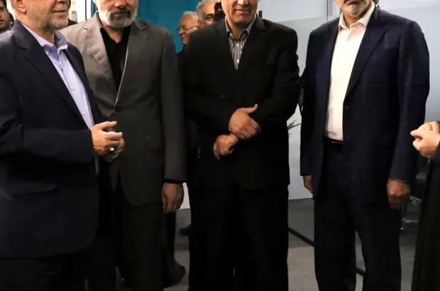 بازدید سرزده مهندس اوحدی از بیمه دی/ بررسی میدانی نحوه بازپرداخت هزینه درمان جامعه ایثارگری در ۴۸ ساعت
