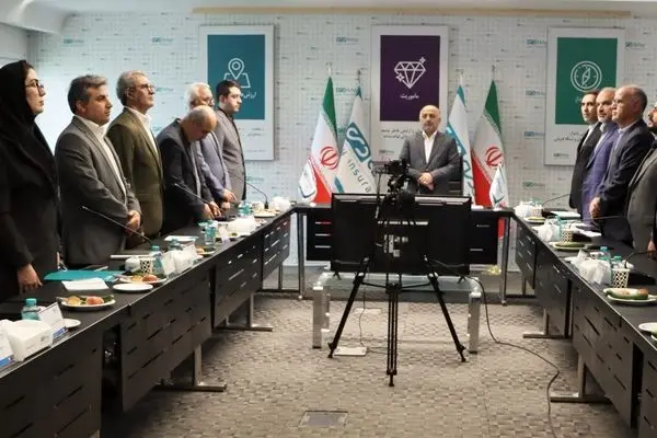 آغاز فصل جدید صنعت بیمه با نقش آفرینی بیمه دی
